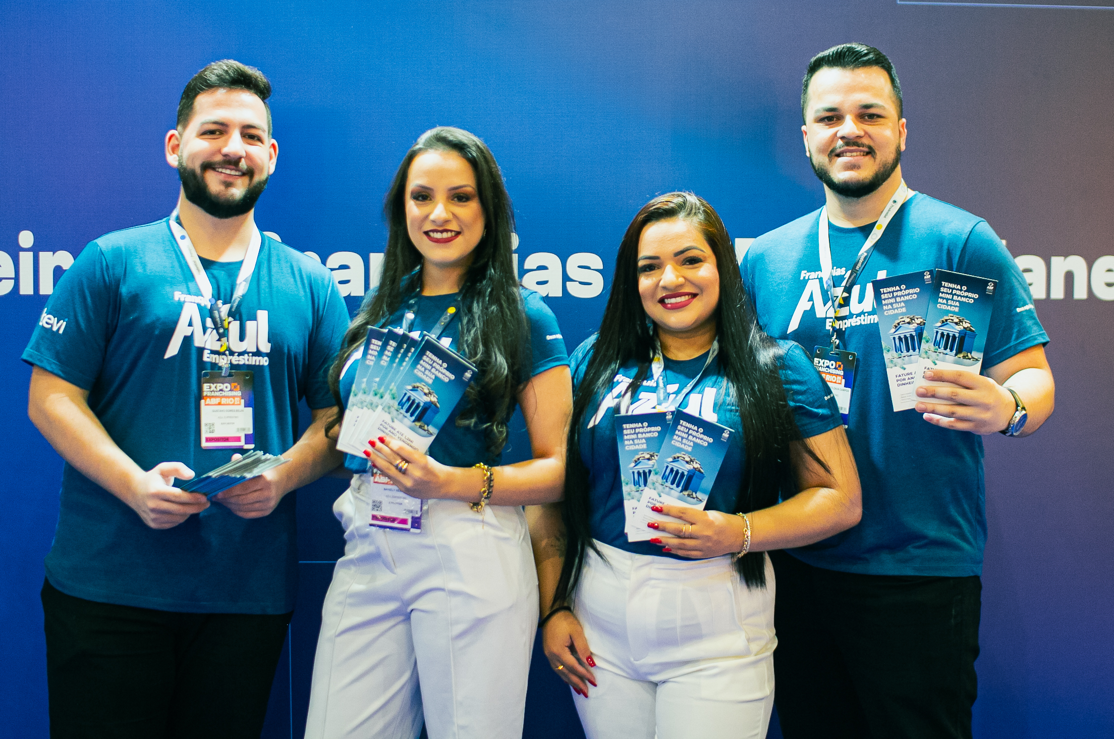 franquia-financeira-azul-emprestimo-recorde-2025