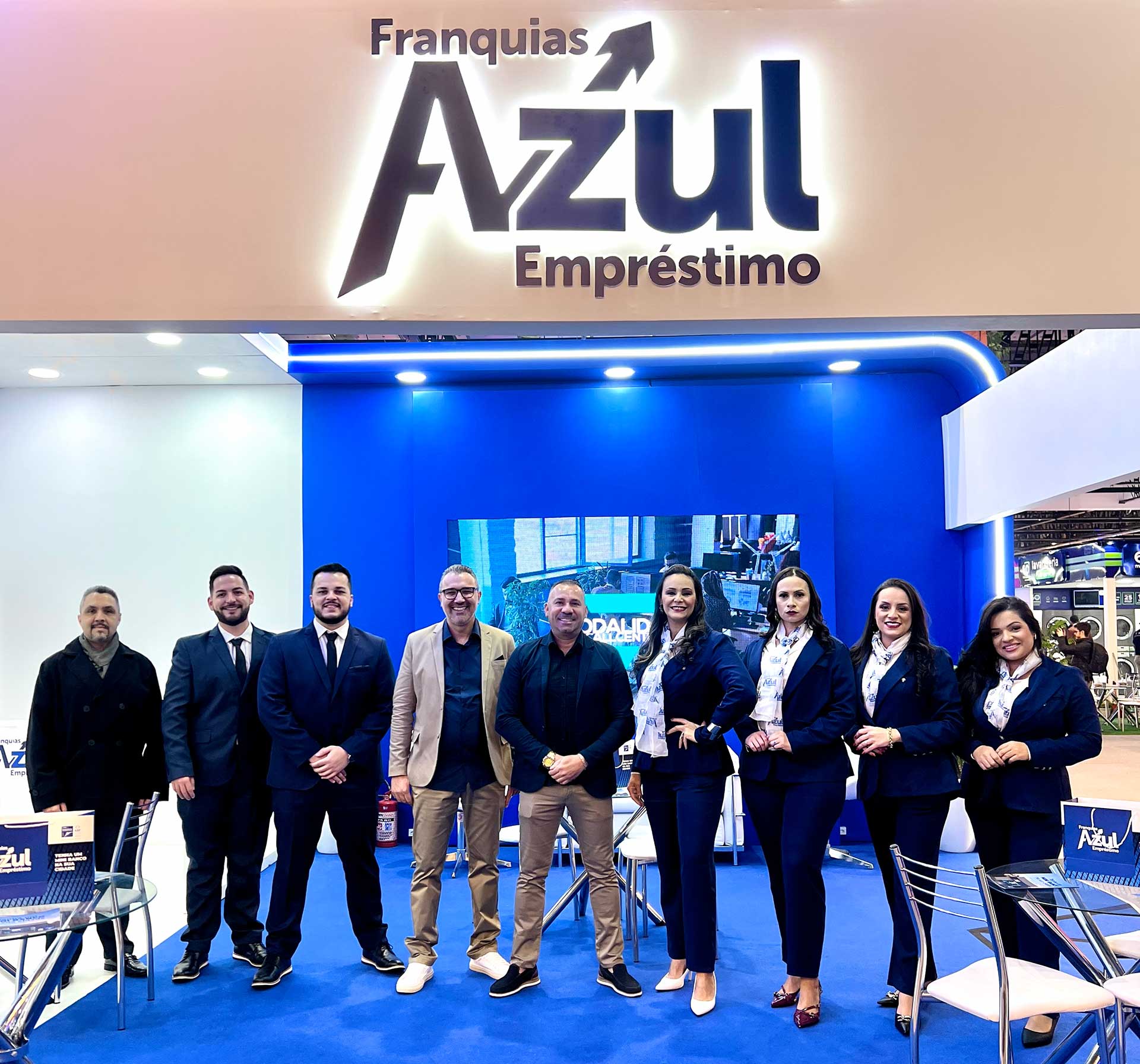 franquia-financeira-azul-emprestimo-recorde-2025